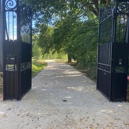 Fabuleux - Domaine Du Moulin D'andraut Bordeaux-chevaux-golf-st Emilion Vila